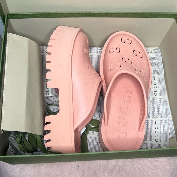 Gucci peach Perforated G platform sandal size 39=9 - Picture 4 of 4